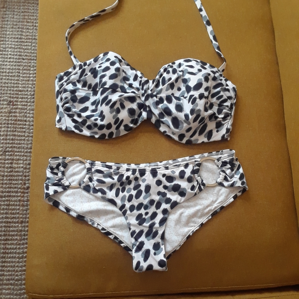Victoria Secret 2 piece bathing suit
